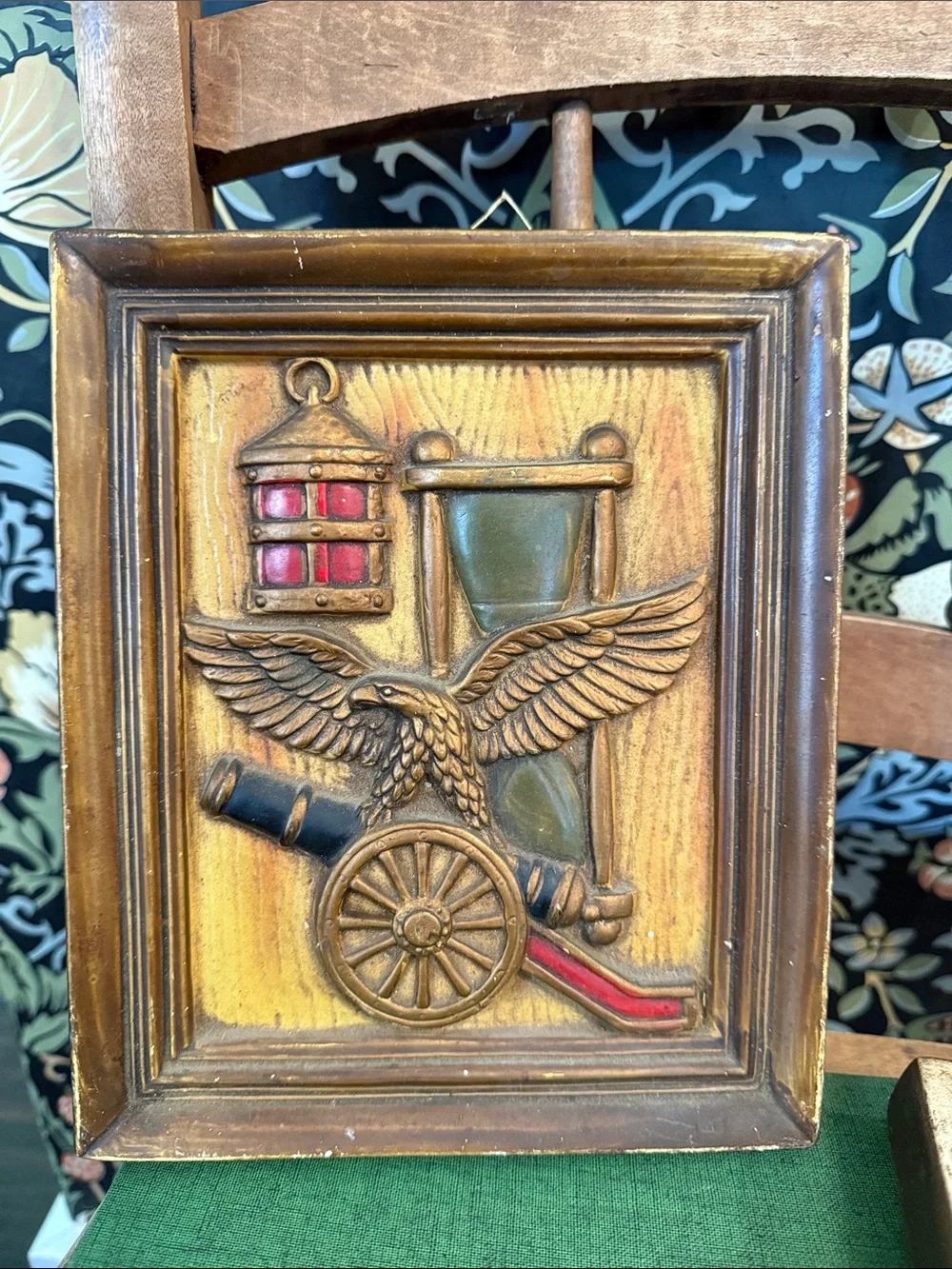 💕Vintage Syroco/Dart Industries Americana 3D Wall Plaques (Model E4052) Military